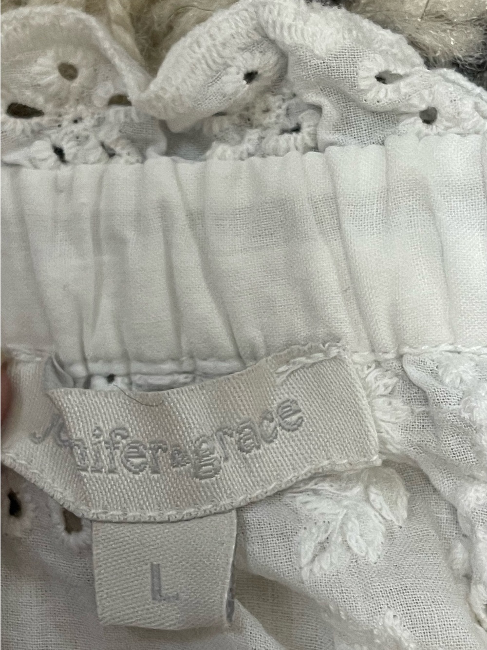 Women's White Eyelet Broderie Anglaise Short Sleeve Blouse - Picture 5 of 8